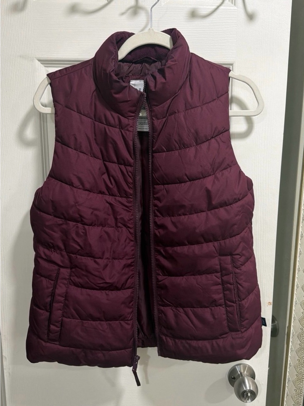 GAP Sleeveless Vest - Burgundy
